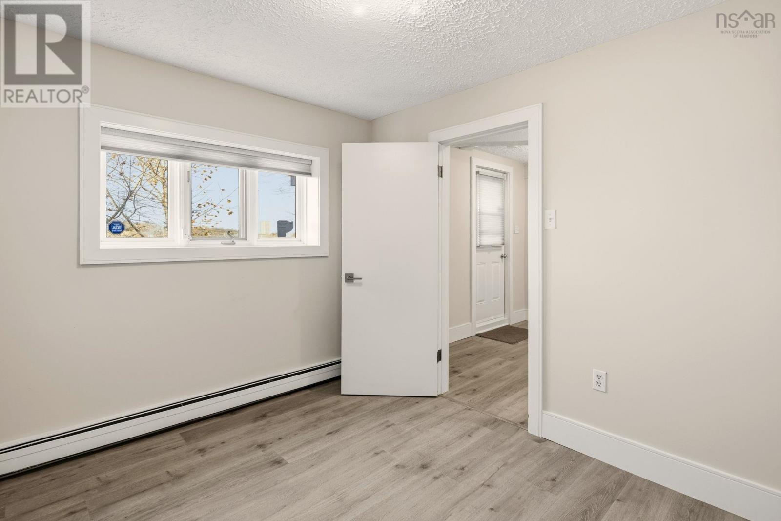 Property 33 of 49 of 7 Benview Drive