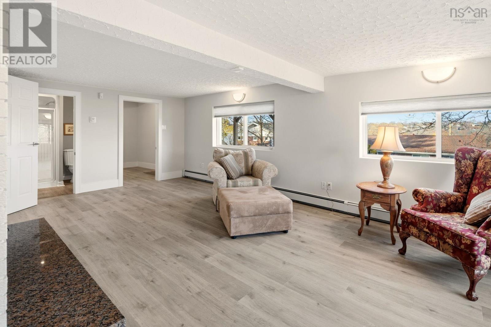 Property 29 of 49 of 7 Benview Drive