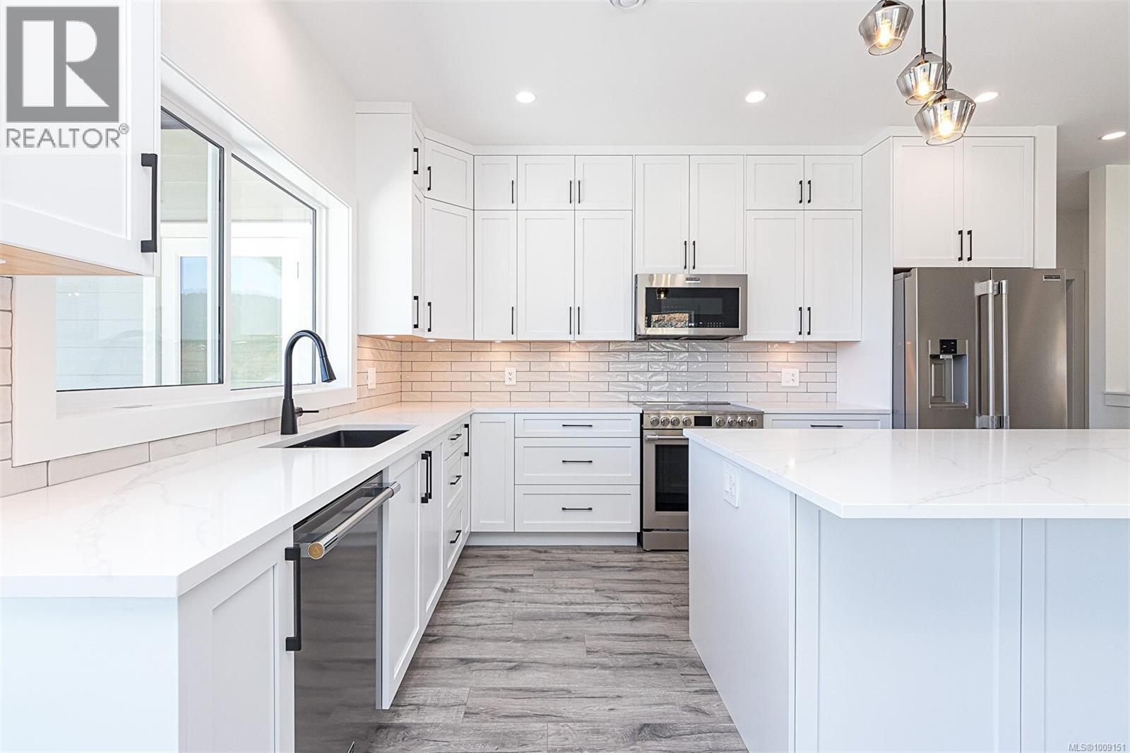 2605 Nickson Way, Sooke