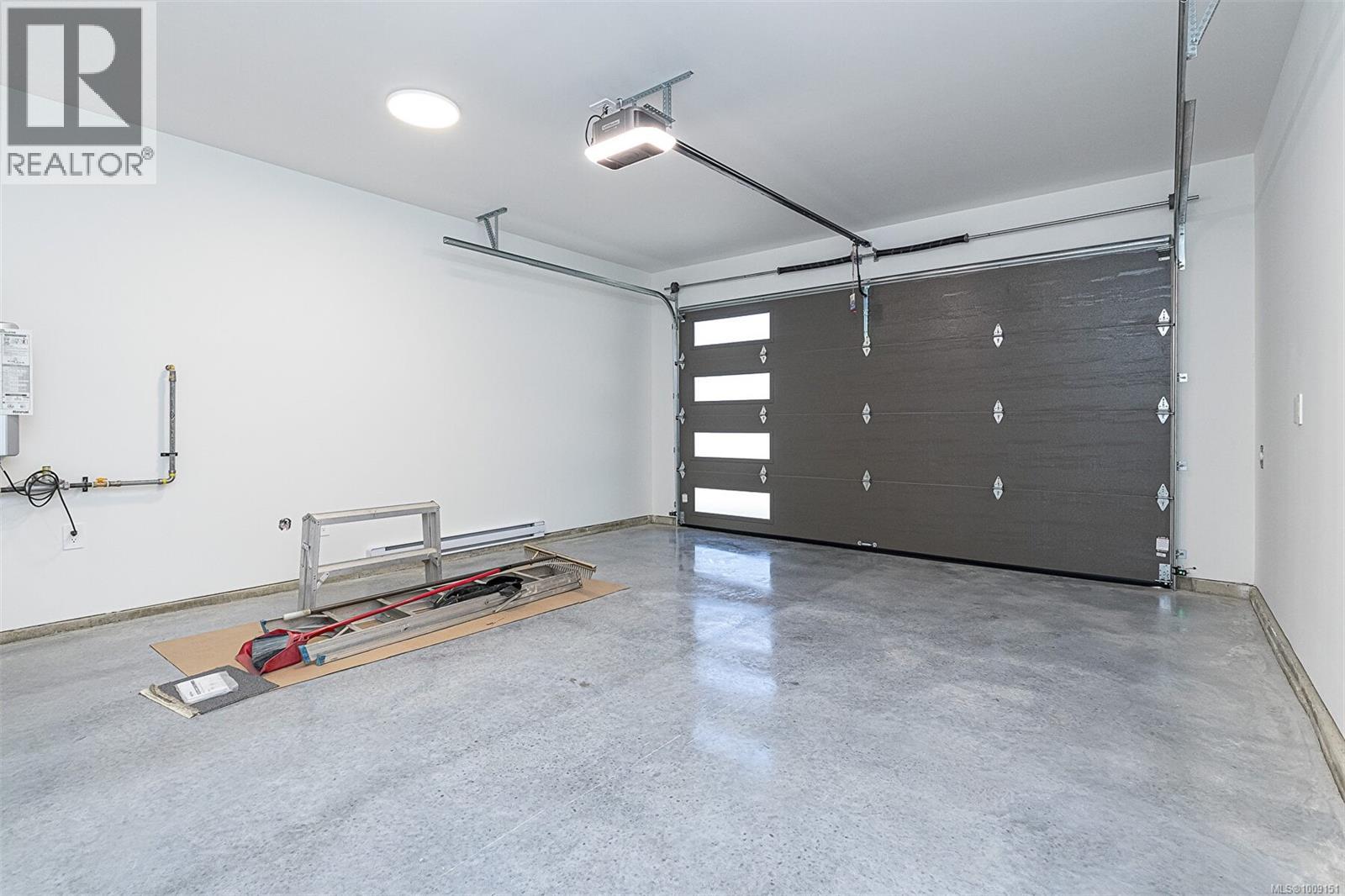 2605 Nickson Way, Sooke