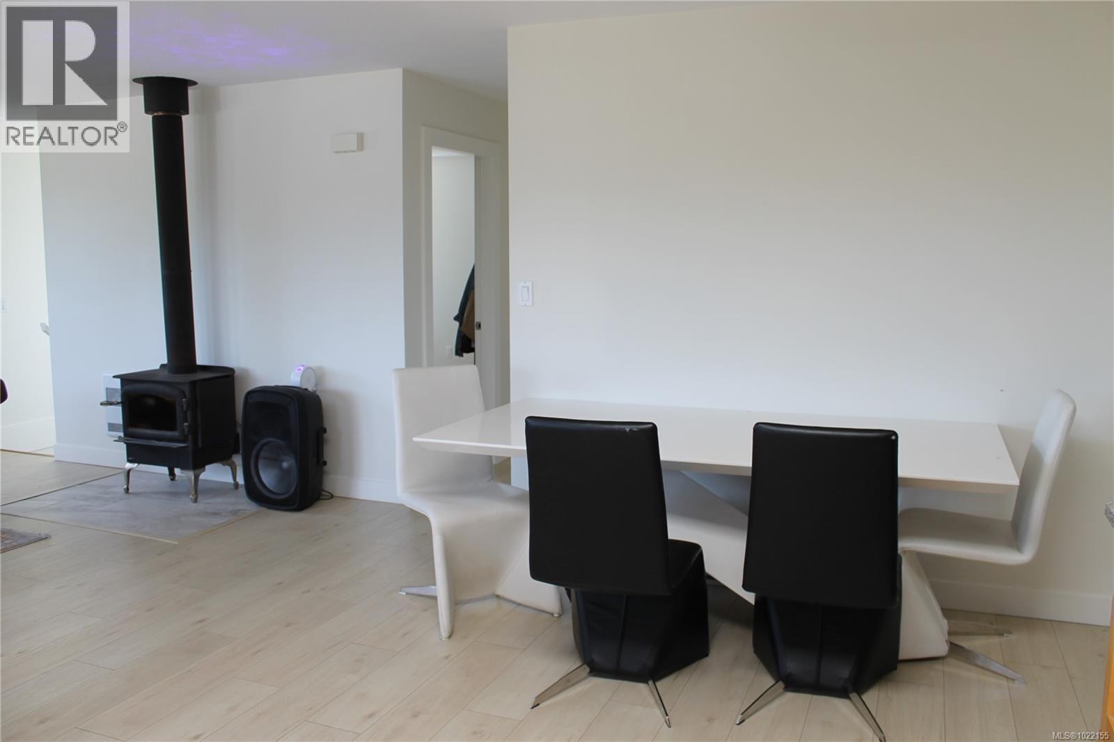 6160 Lakeview Dr, Duncan