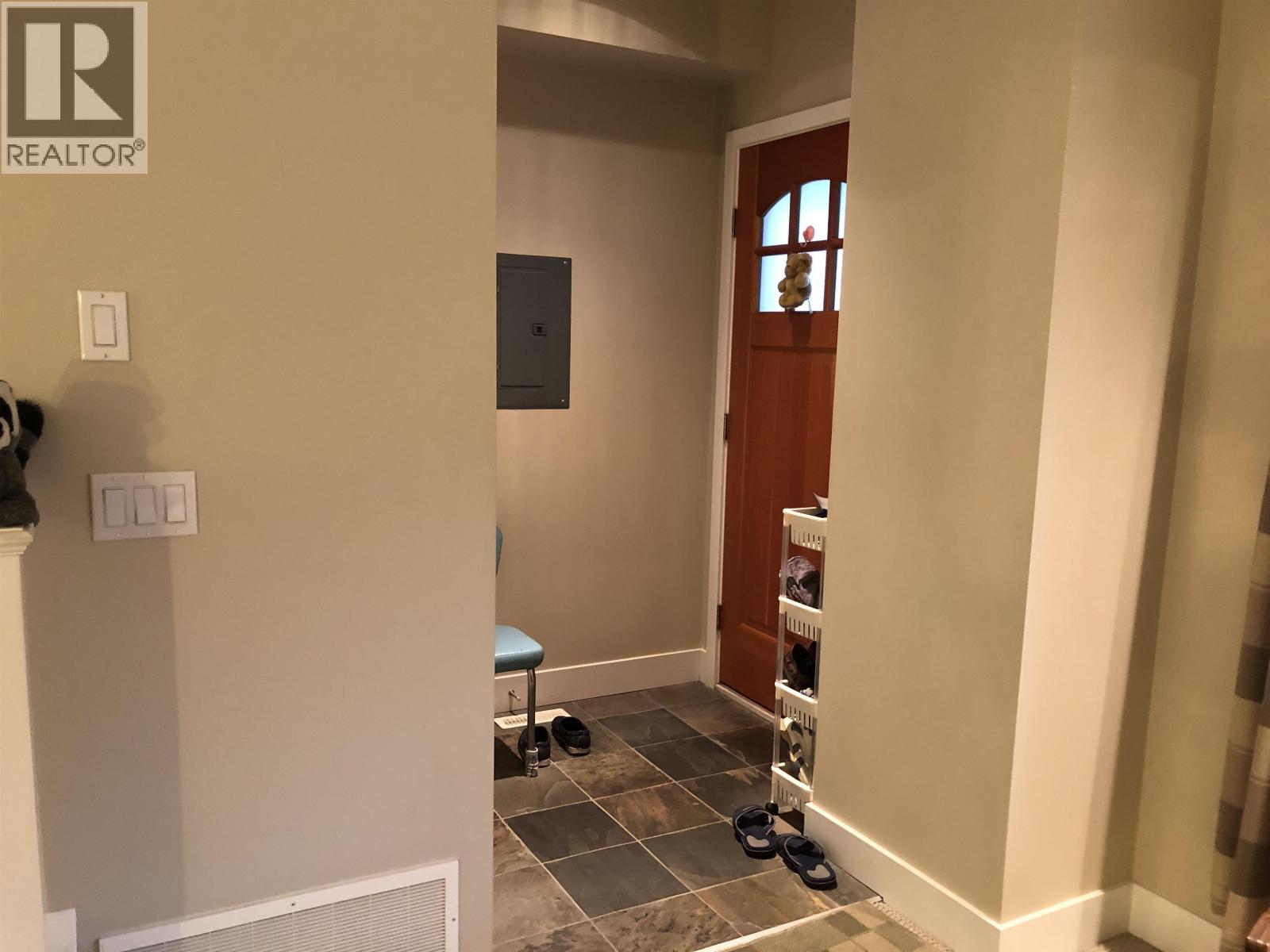 252 JENSEN STREET, New Westminster