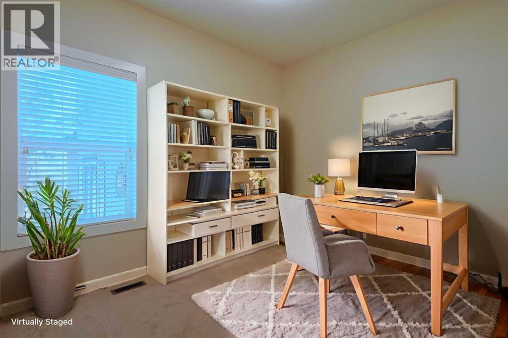 Single Family House for Sale in  Tuscany Estates Drive NW Tuscany Calgary 