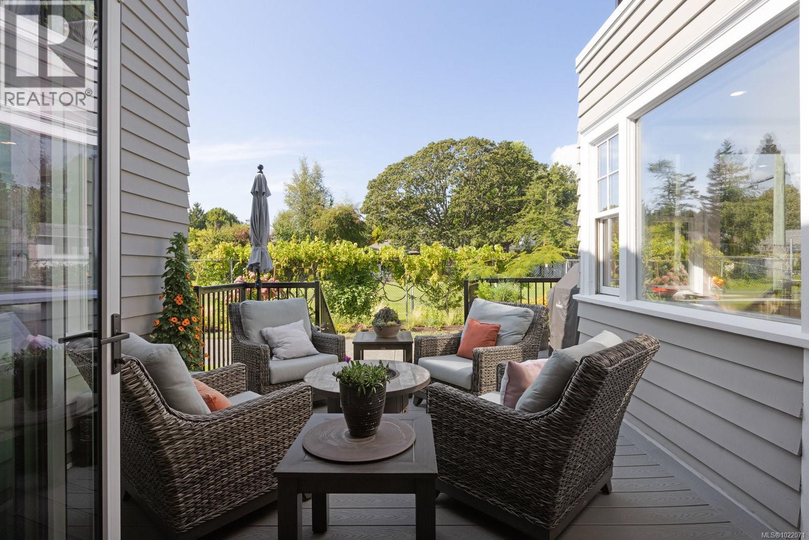  2655 Shady Lane, Oak Bay