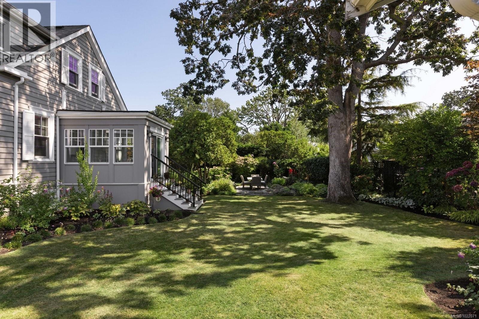  2655 Shady Lane, Oak Bay