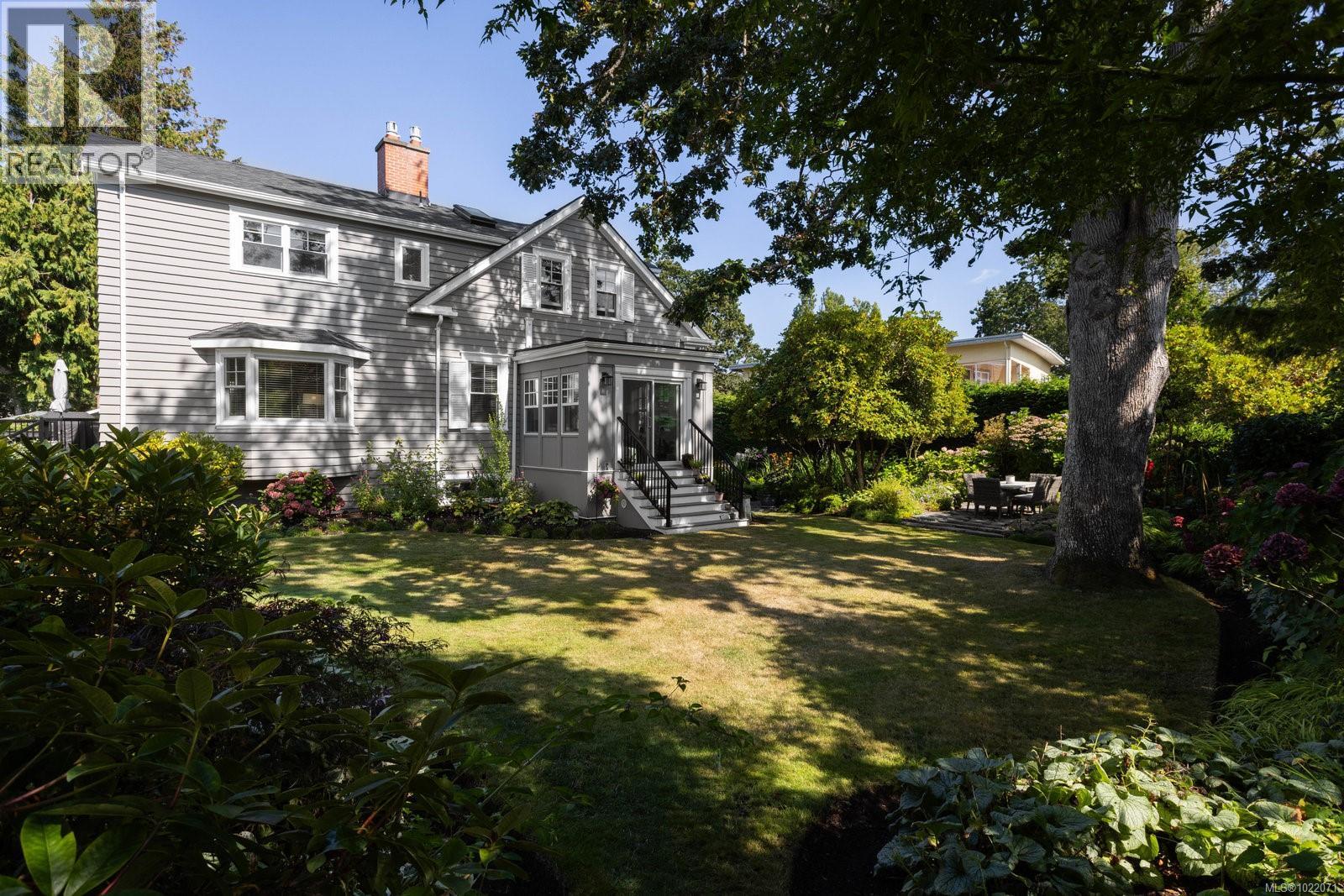  2655 Shady Lane, Oak Bay