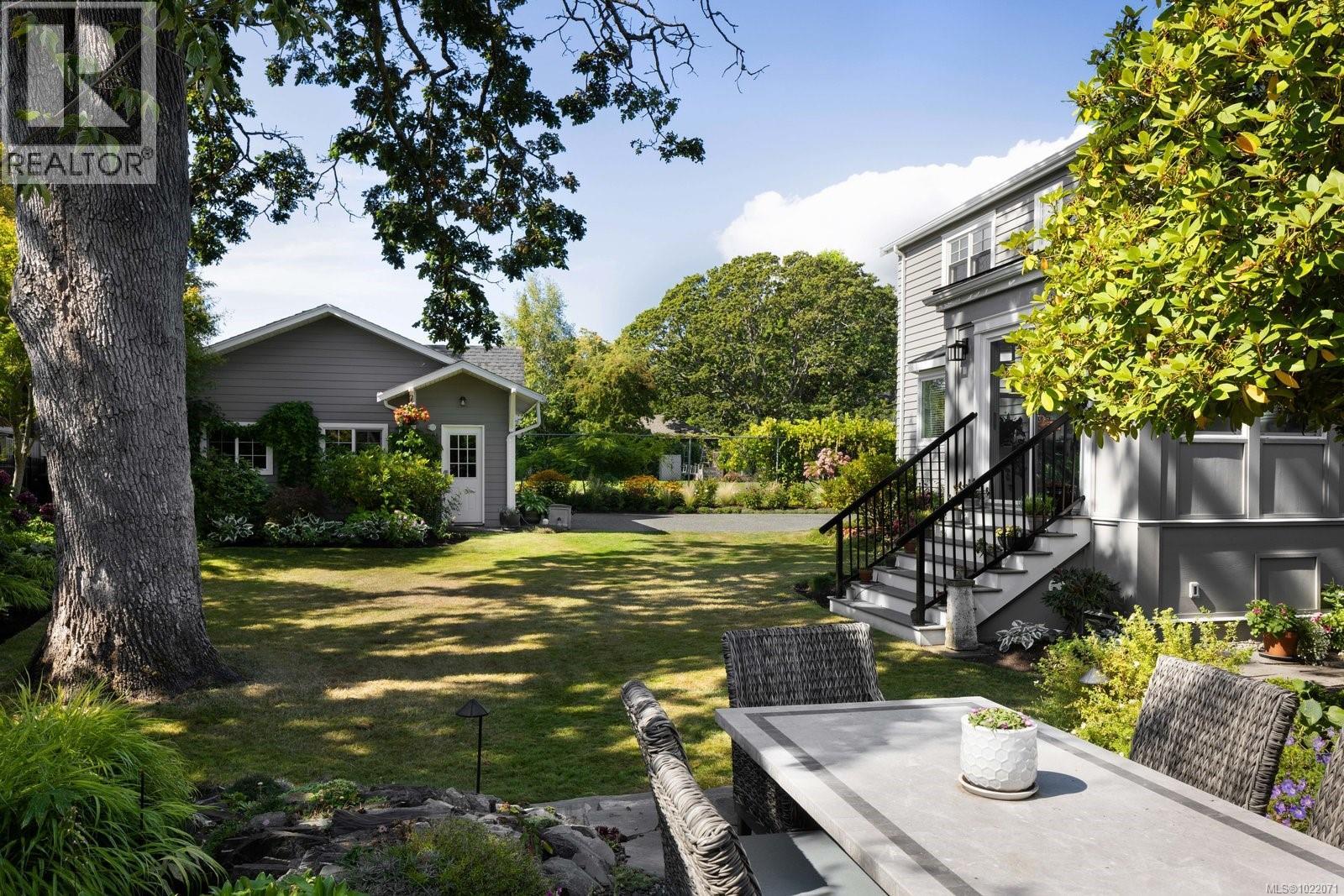  2655 Shady Lane, Oak Bay