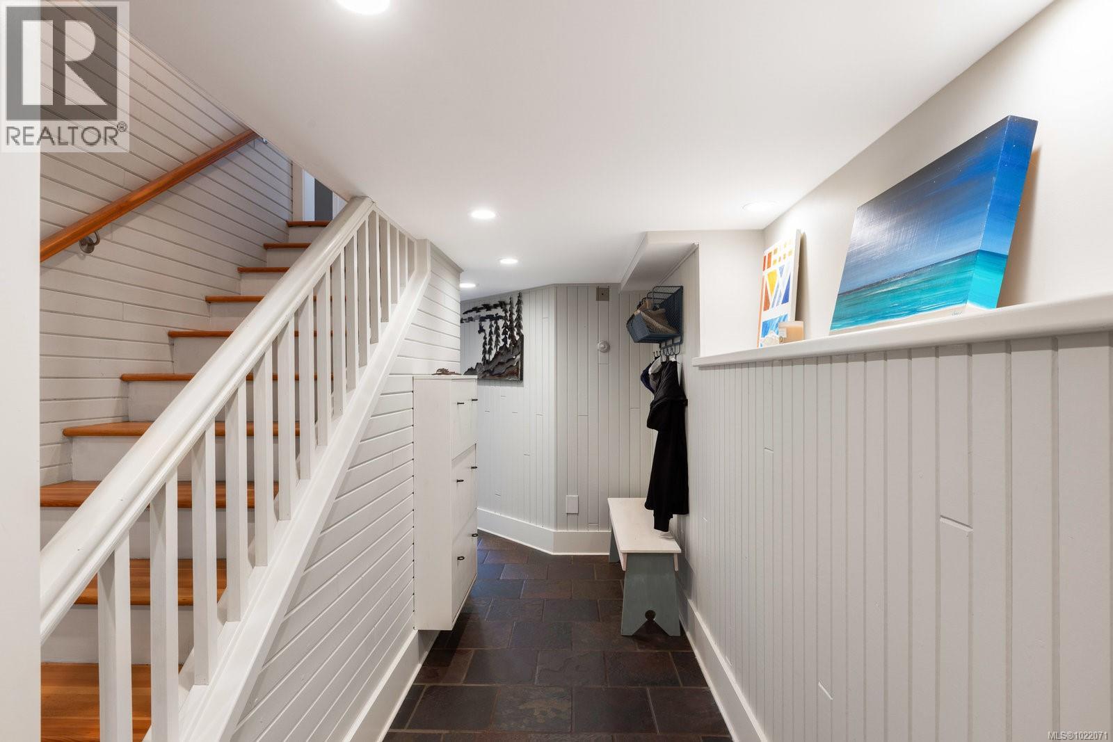  2655 Shady Lane, Oak Bay