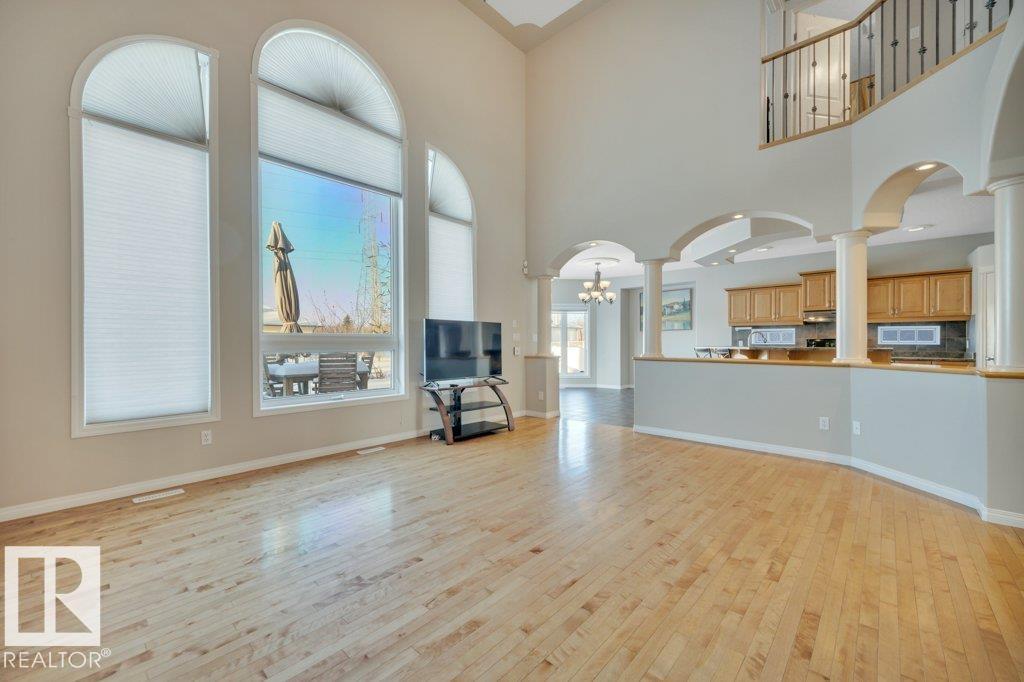 14816 16 ST NW NW, Edmonton