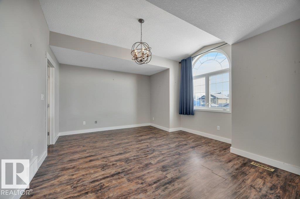 14816 16 ST NW NW, Edmonton