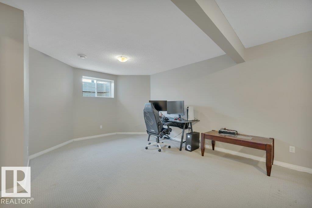 14816 16 ST NW NW, Edmonton