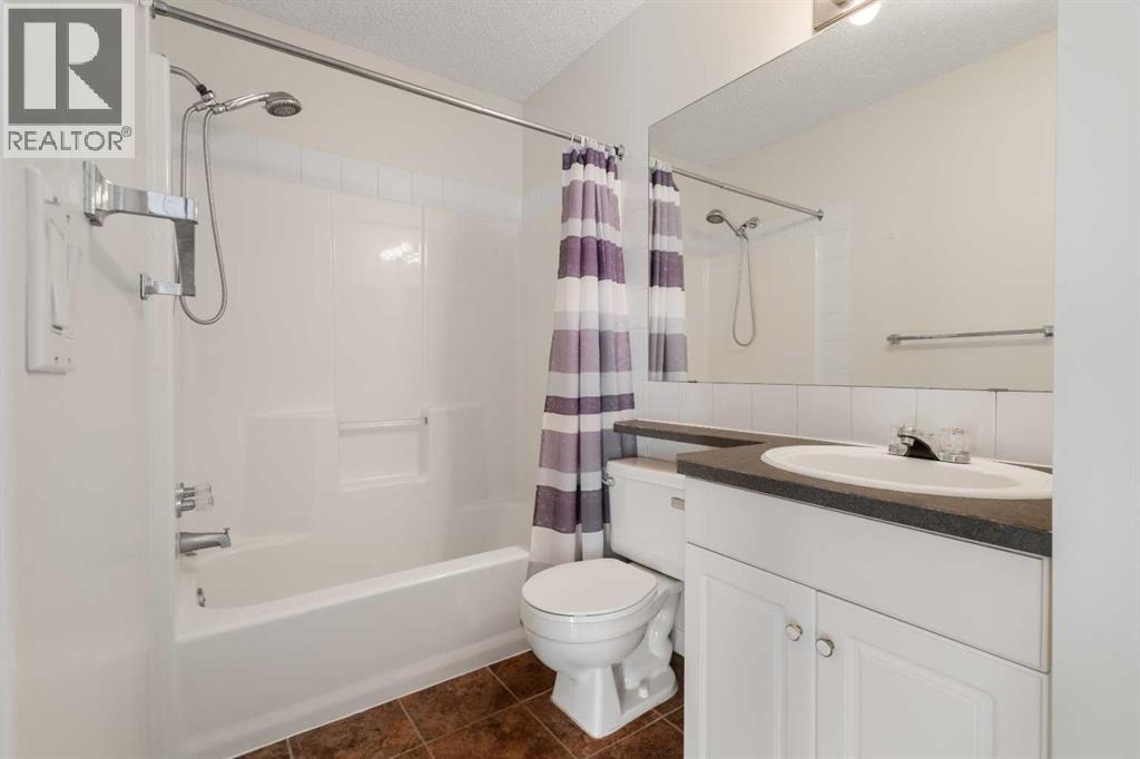 Single Family House for Sale in  Coventry Green NE Coventry Hills Calgary 