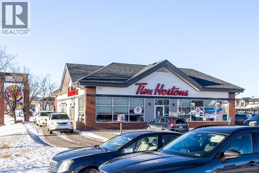 Single Family House for Sale in  Coventry Green NE Coventry Hills Calgary 