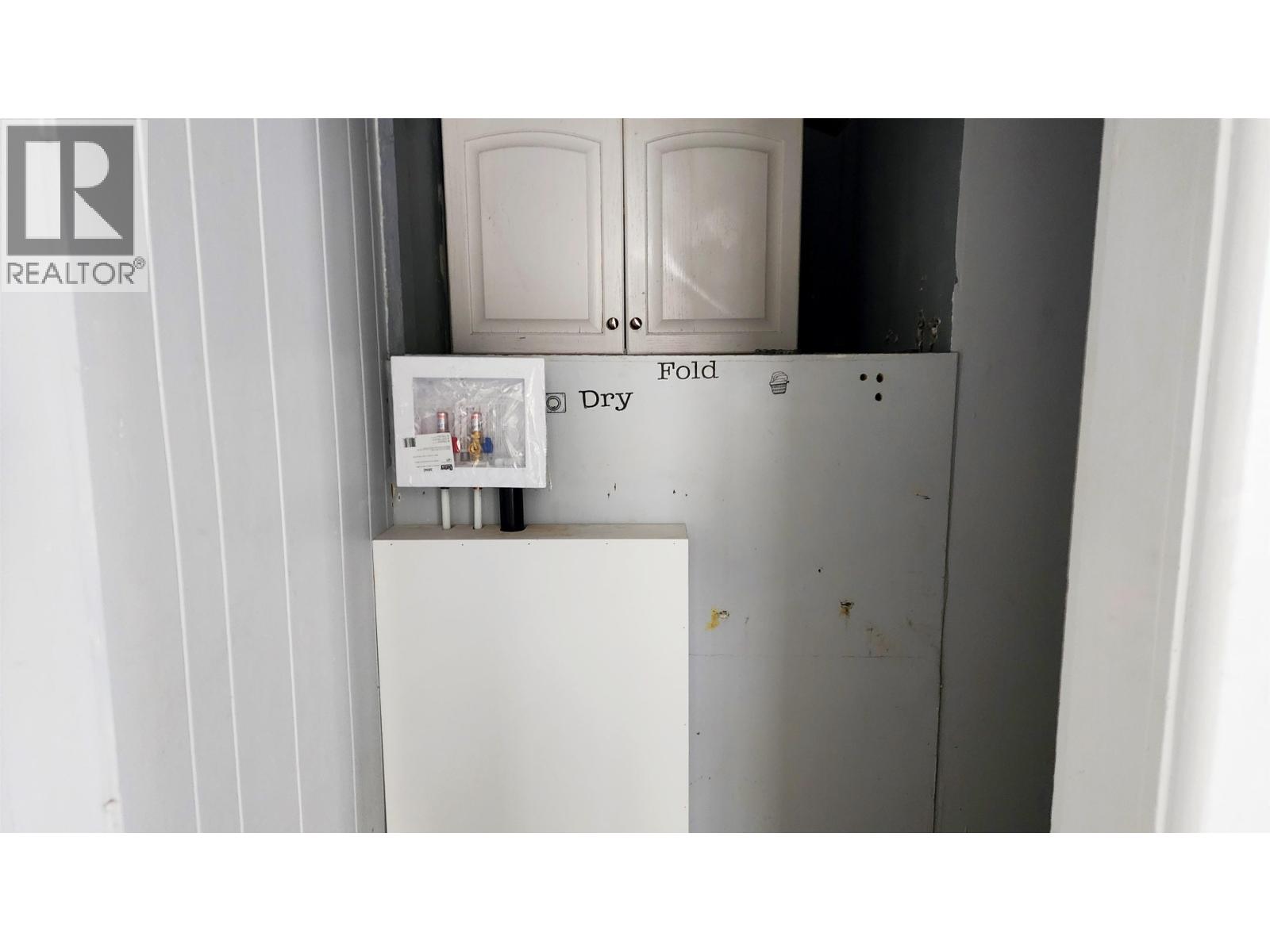 Photo 8 of 16 — 825 2ND AVENUE · Prince George, BC