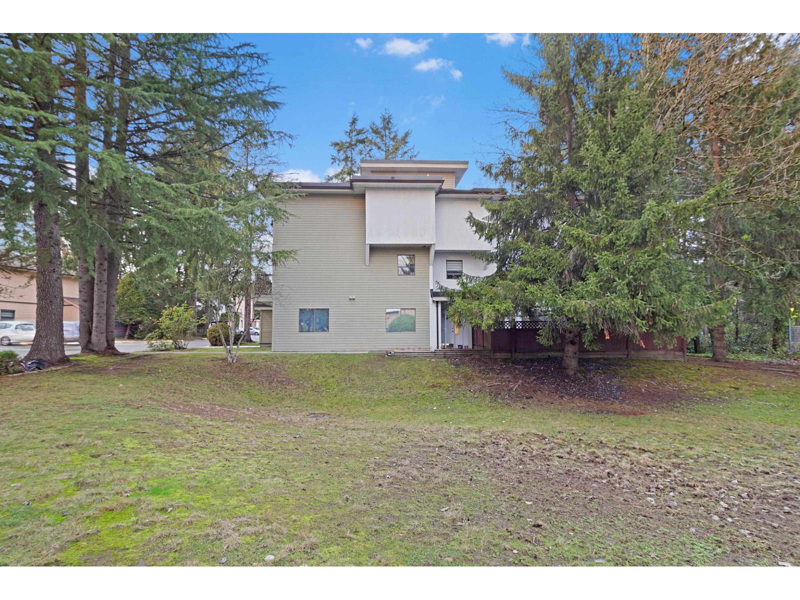 202 7064 133B STREET, Surrey