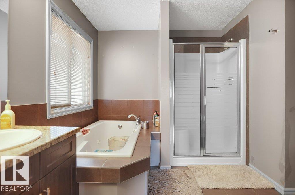 1533 36B AV NW, Edmonton