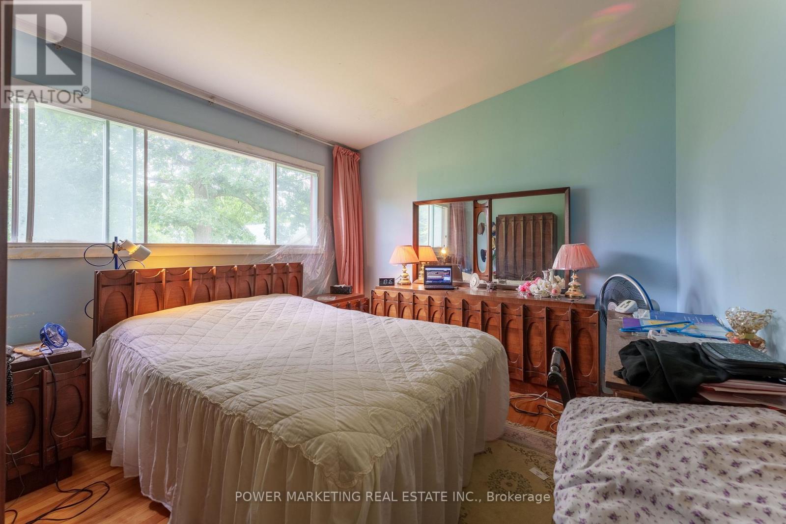 5329 BANK STREET — photo 25