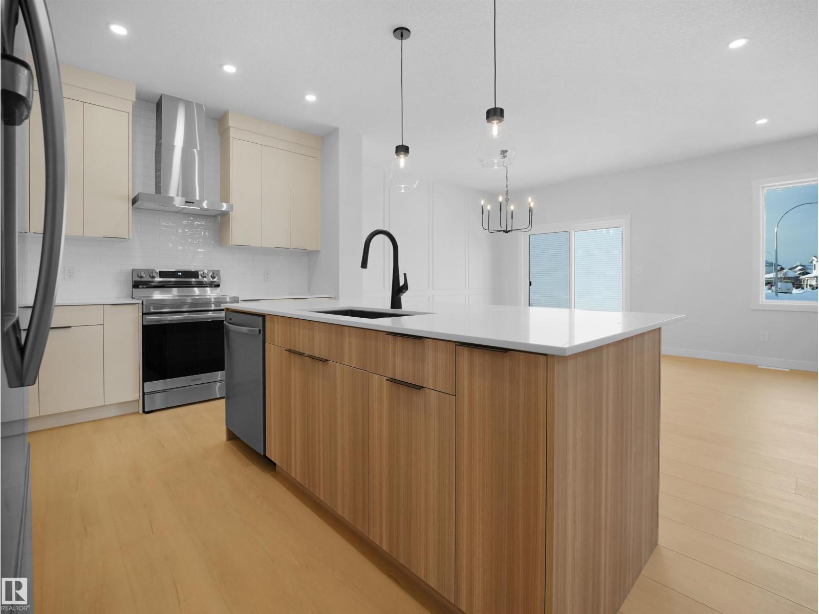 15180 28 ST NW, Edmonton