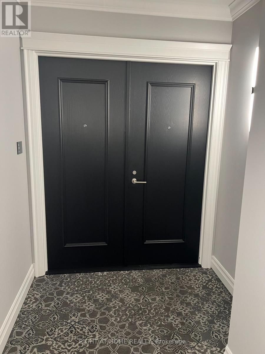 1904 (PH104) - 220 FORUM DRIVE - Photo 2 of 32, Mississauga (Hurontario), Ontario