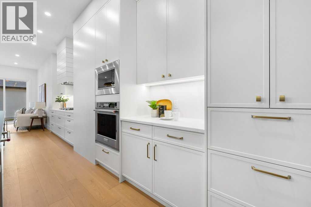 Single Family House for Sale in   Avenue NW Mount Pleasant Calgary 