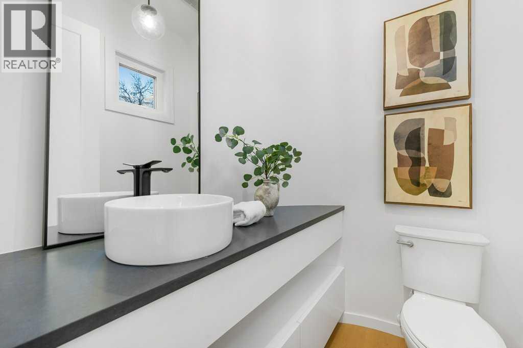 Single Family House for Sale in   Avenue NW Mount Pleasant Calgary 