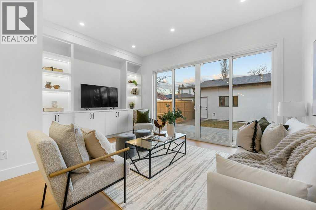 Single Family House for Sale in   Avenue NW Mount Pleasant Calgary 