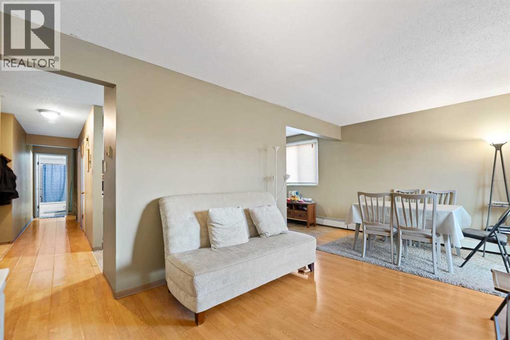 Single Family House for Sale in    Street NW Highland Park Calgary 