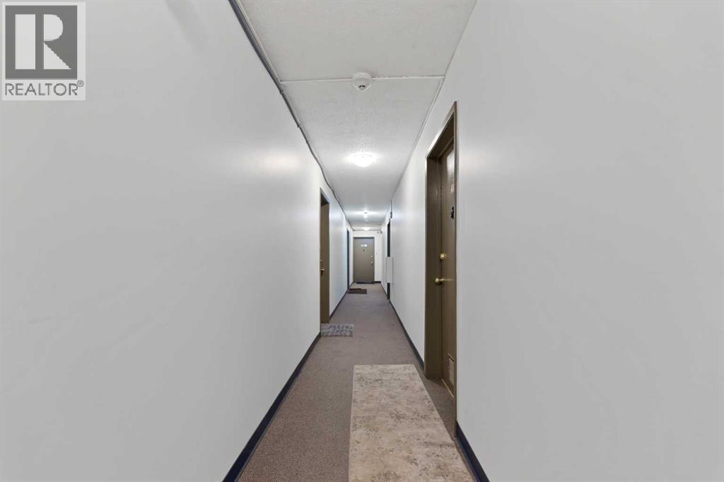 Single Family House for Sale in    Street NW Highland Park Calgary 