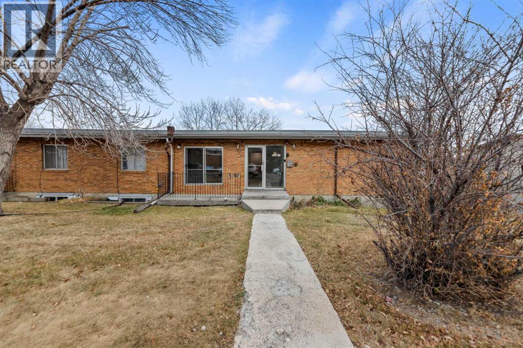 Single Family House for Sale in    Street NW Highland Park Calgary 