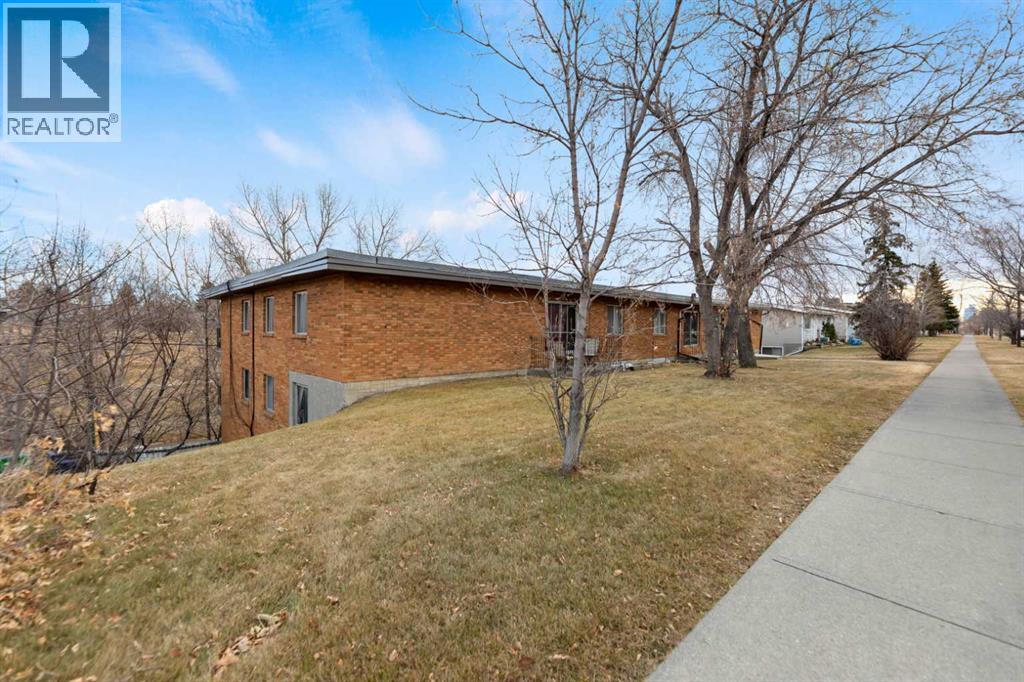 Single Family House for Sale in    Street NW Highland Park Calgary 