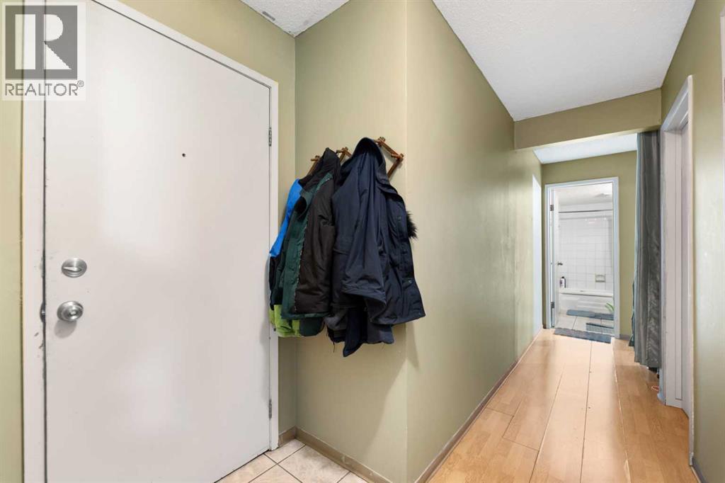 Single Family House for Sale in    Street NW Highland Park Calgary 