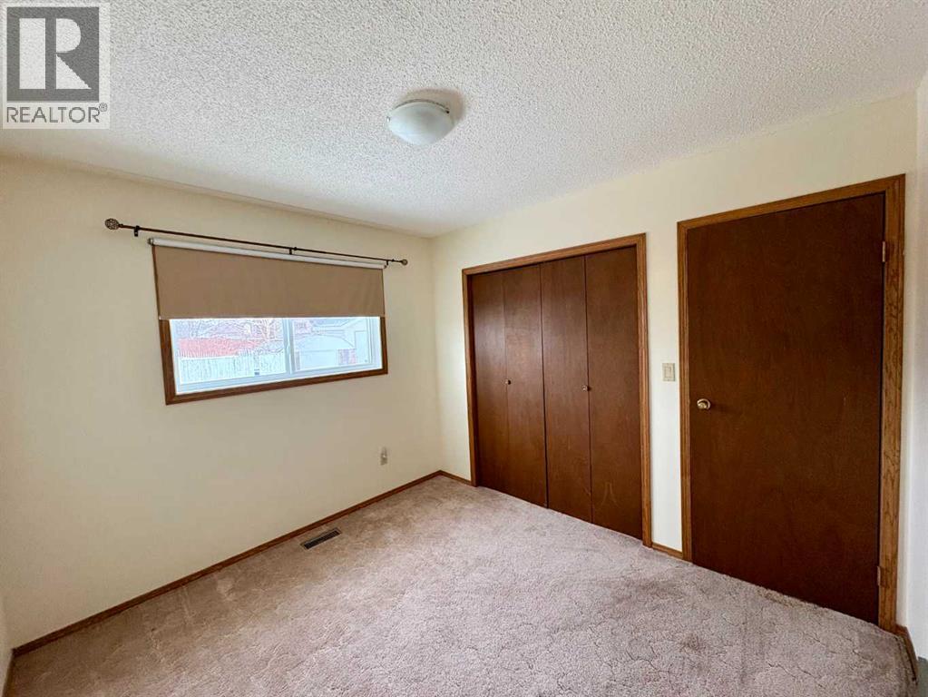 4304 56 Avenue, Innisfail