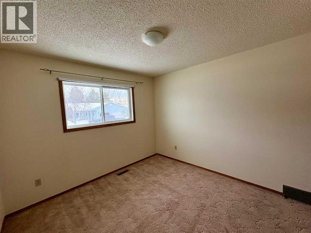 4304 56 Avenue, Innisfail