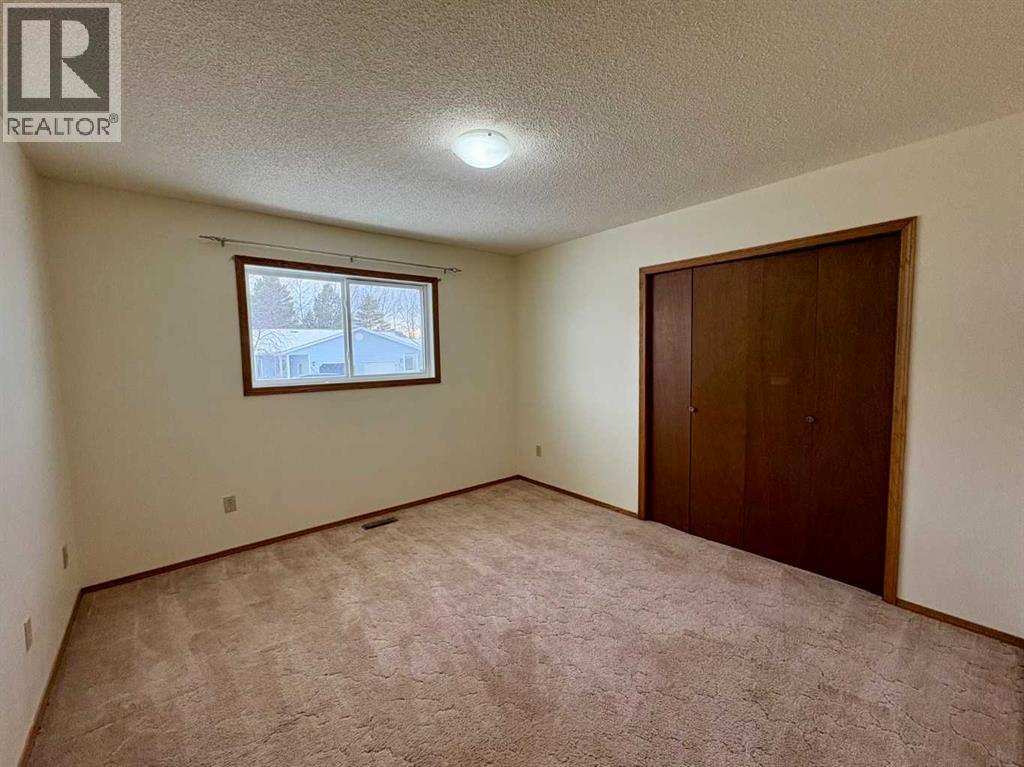 4304 56 Avenue, Innisfail