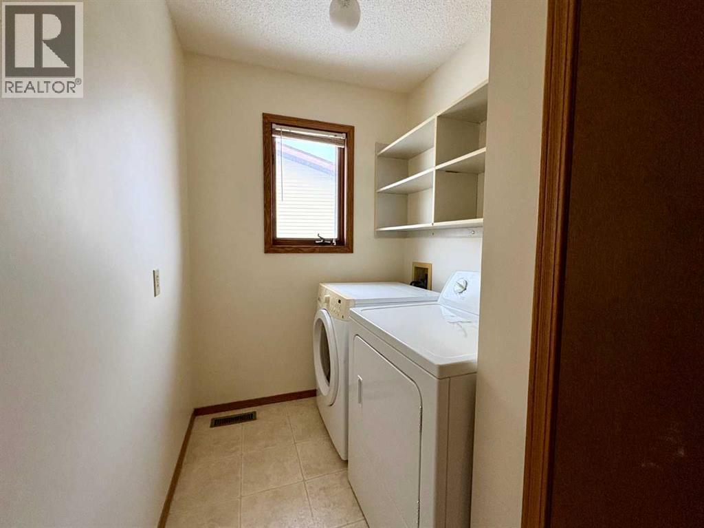 4304 56 Avenue, Innisfail