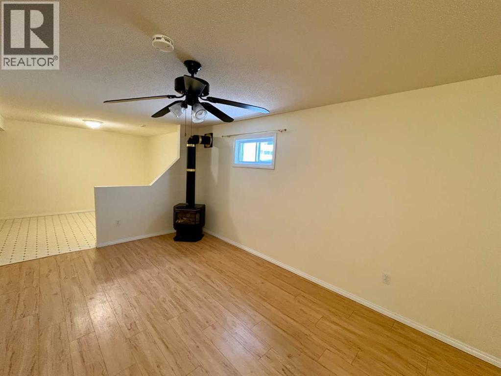 4304 56 Avenue, Innisfail