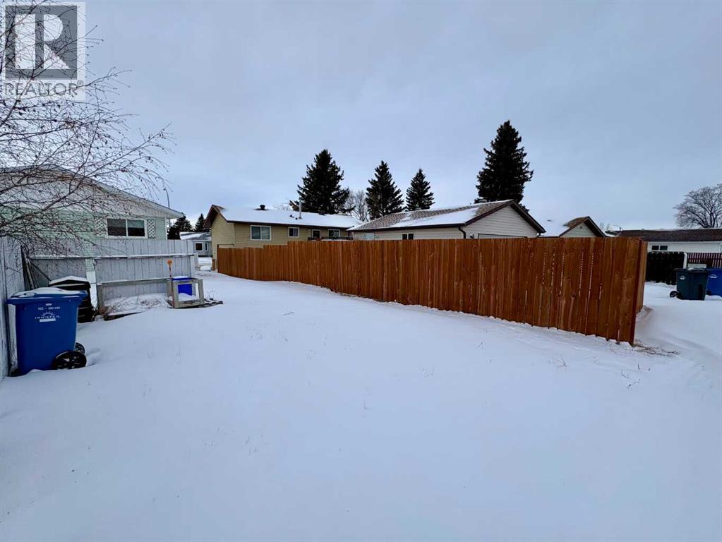 4304 56 Avenue, Innisfail