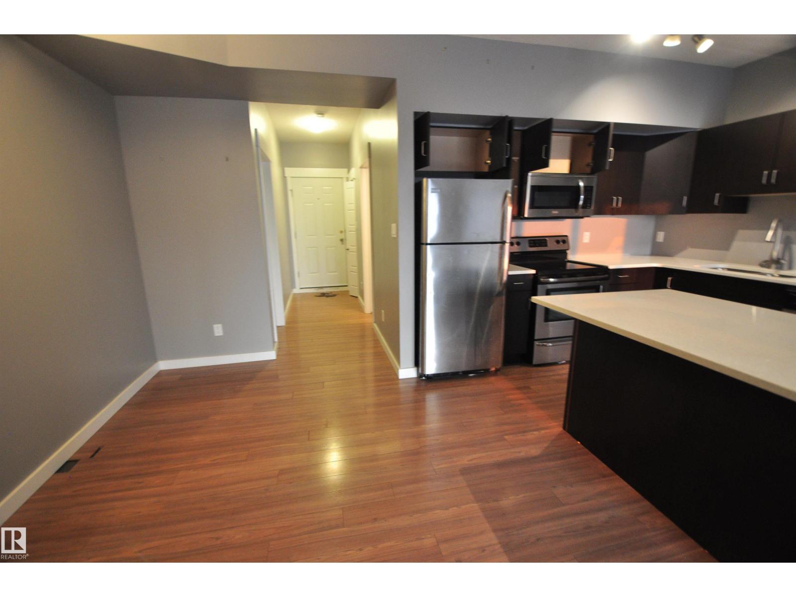 #407 10518 113 ST NW, Edmonton