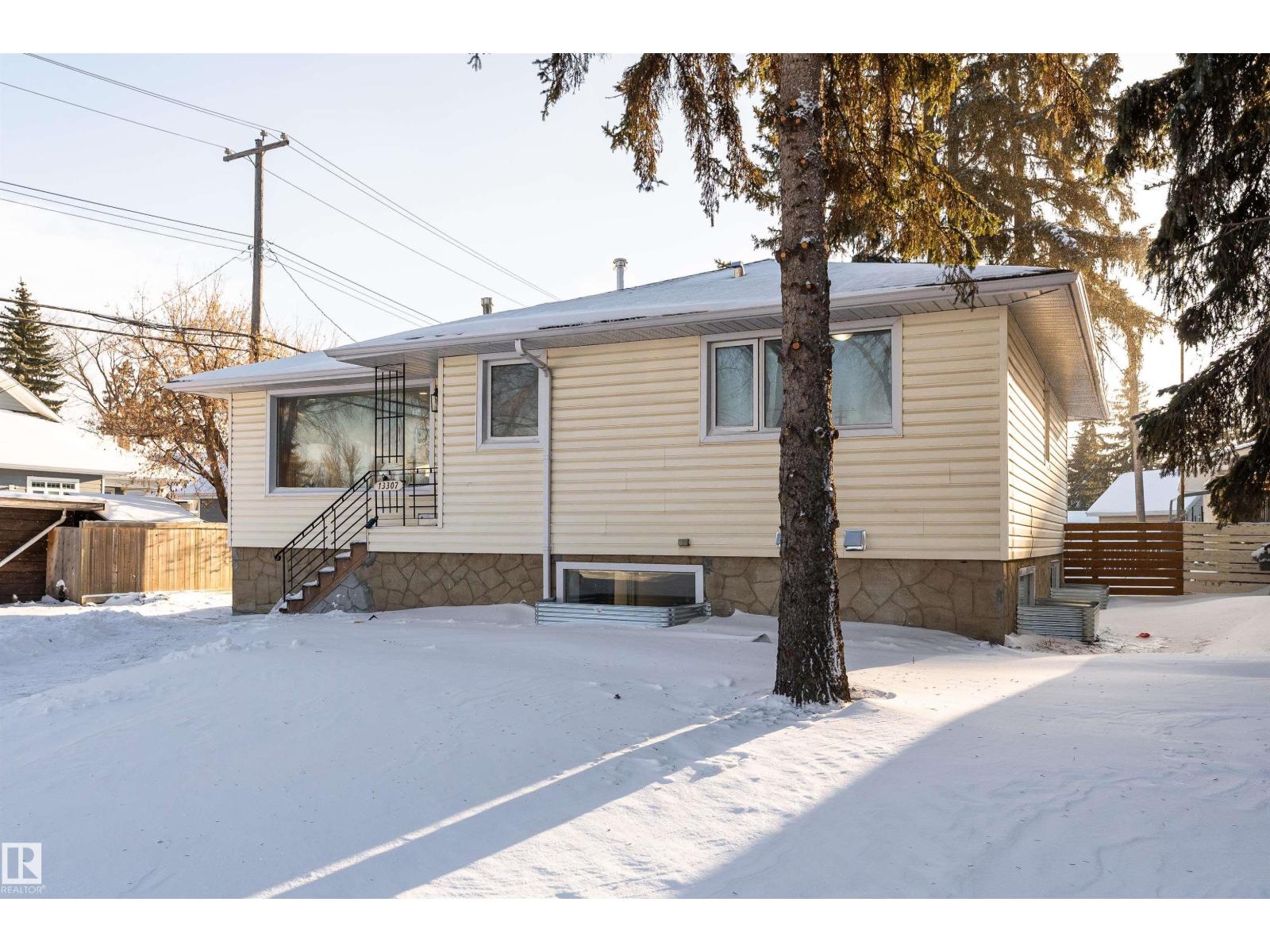 13307 116 AV NW, Edmonton