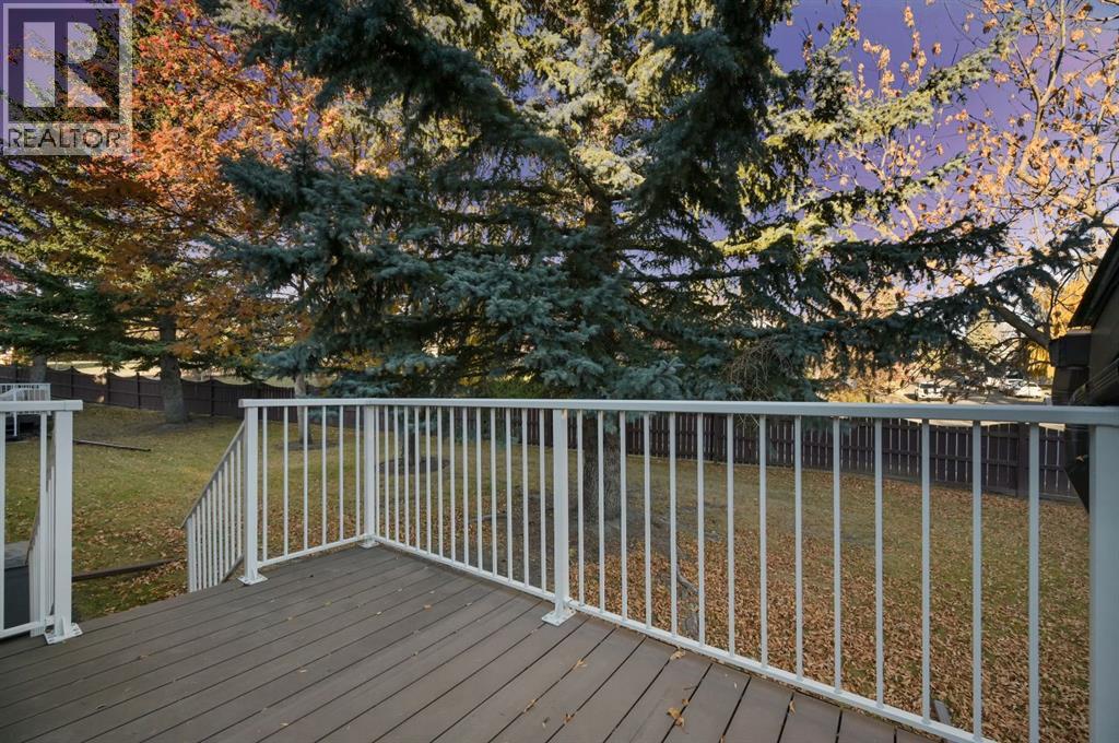 Single Family House for Sale in  Coach Side Terrace SW Coach Hill Calgary 