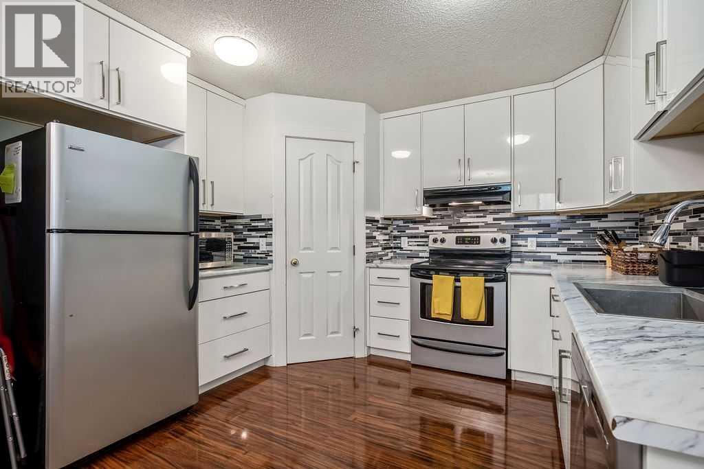 Multi-family House for Sale in /  Street SW Killarney/Glengarry Calgary 