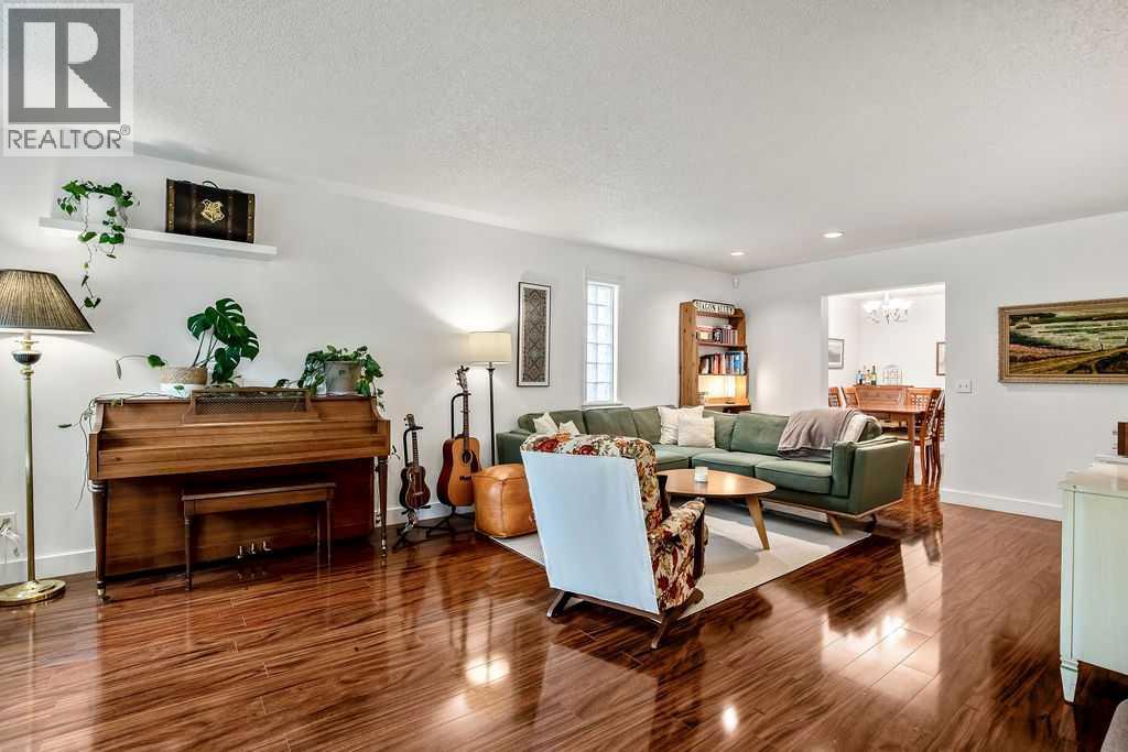 Multi-family House for Sale in /  Street SW Killarney/Glengarry Calgary 