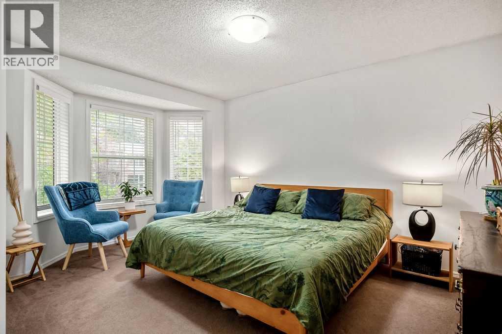 Multi-family House for Sale in /  Street SW Killarney/Glengarry Calgary 