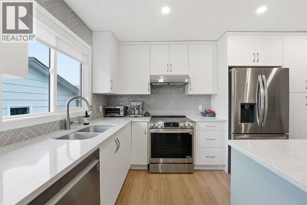 Single Family House Bungalow for Sale in  Sunmount Close SE Sundance Calgary 