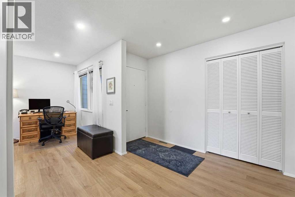 Single Family House Bungalow for Sale in  Sunmount Close SE Sundance Calgary 