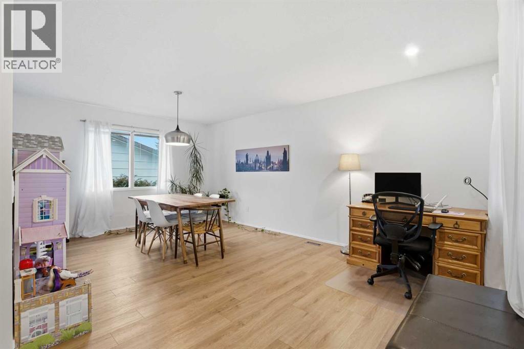 Single Family House Bungalow for Sale in  Sunmount Close SE Sundance Calgary 