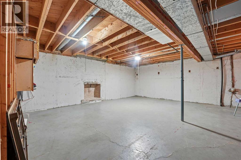 Single Family House Bungalow for Sale in  Sunmount Close SE Sundance Calgary 