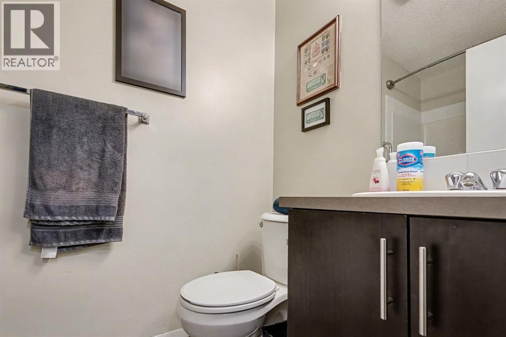 Single Family House for Sale in   Erin Woods Court SE Erin Woods Calgary 