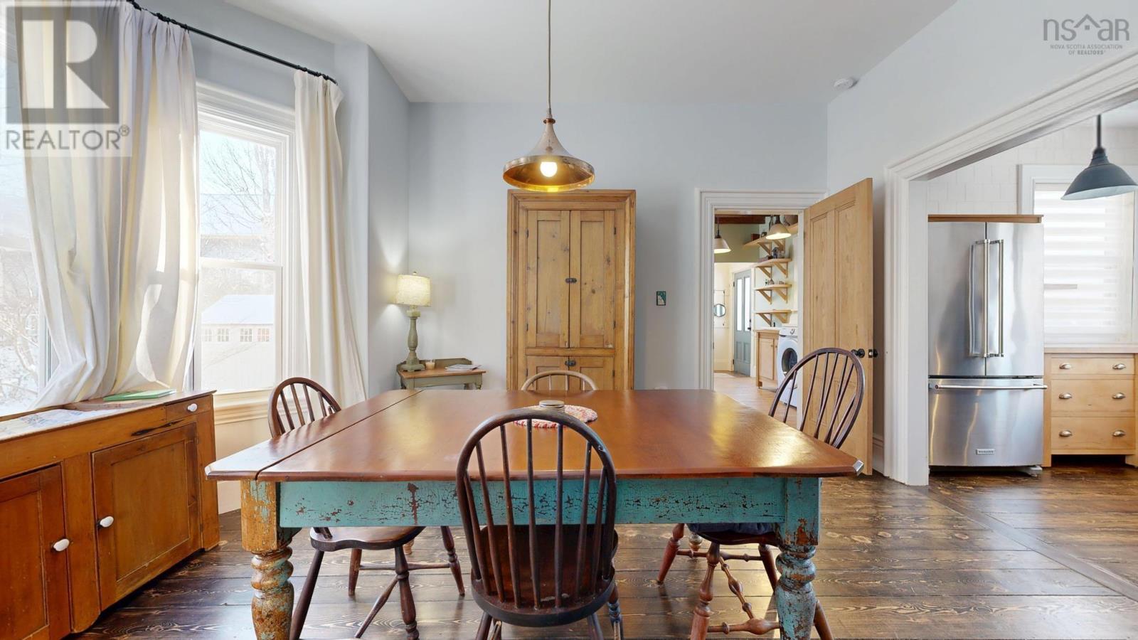 Property 14 of 48 of 13 John Street