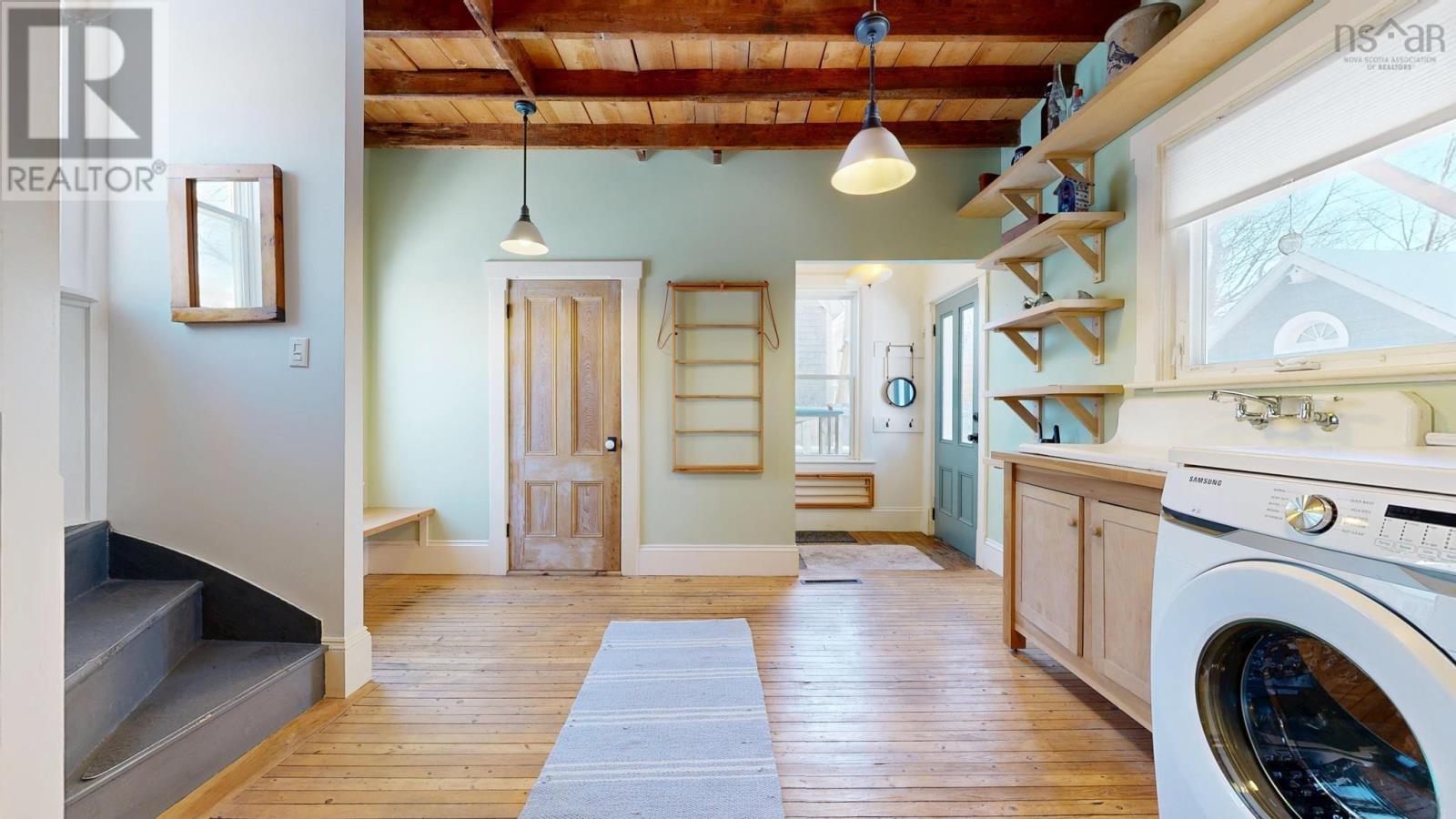 Property 19 of 48 of 13 John Street